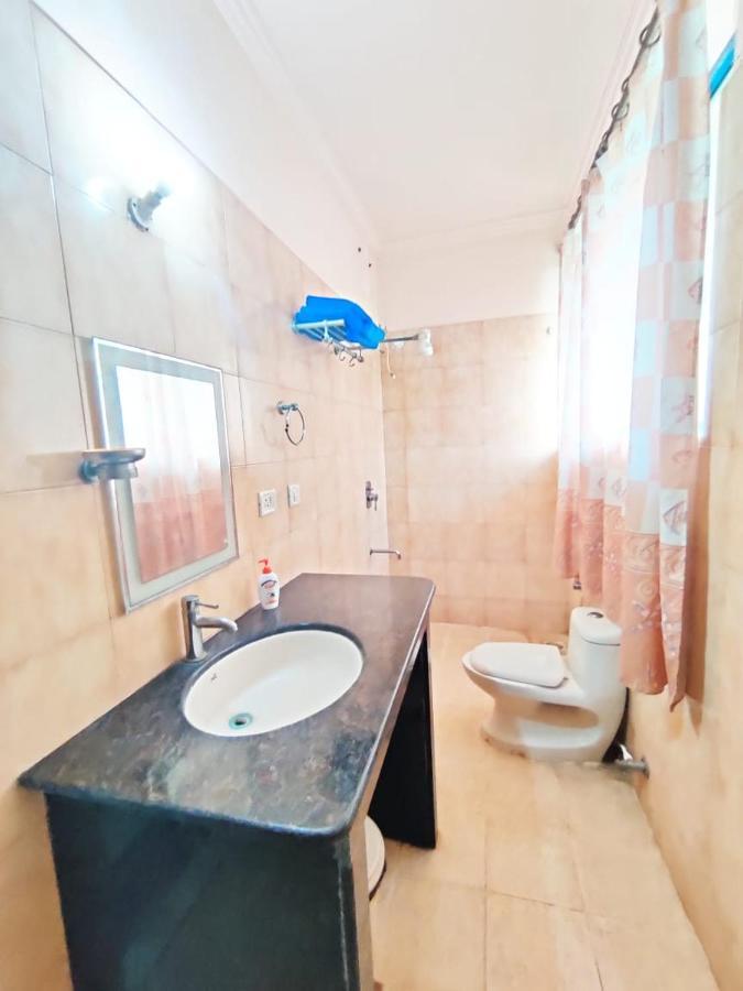 Amazing Hilltop 4 Bhk Villa With Private Pool Near Candolim Kültér fotó