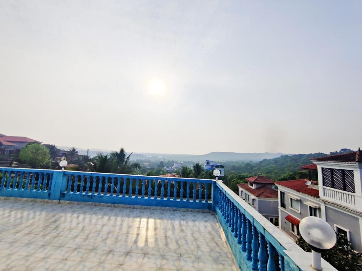 Amazing Hilltop 4 Bhk Villa With Private Pool Near Candolim Kültér fotó